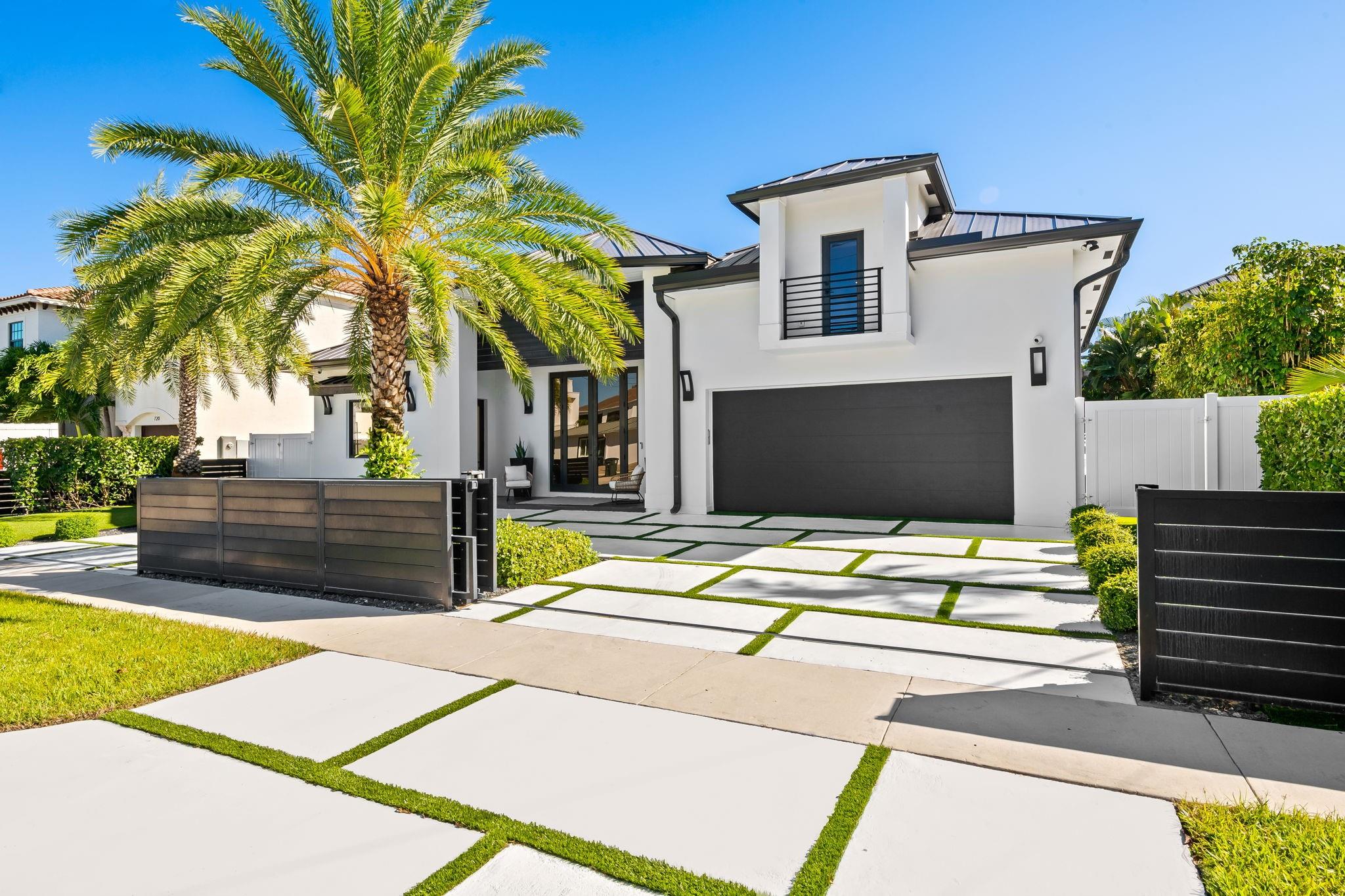BOCA HARBOUR 5TH SEC - Residential