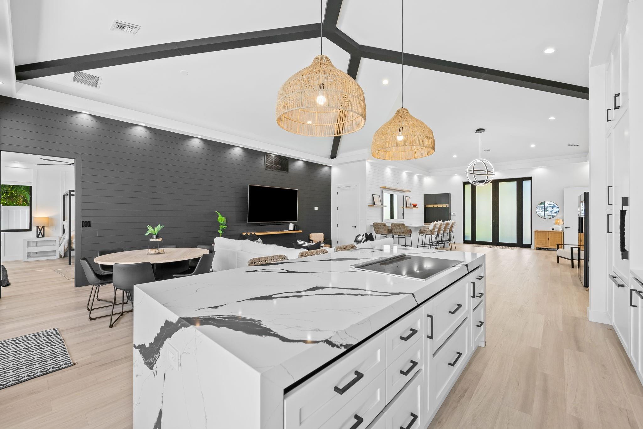BOCA HARBOUR 5TH SEC - Residential