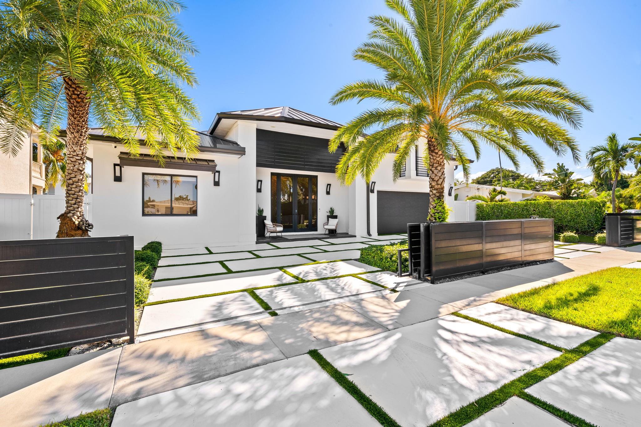 BOCA HARBOUR 5TH SEC - Residential