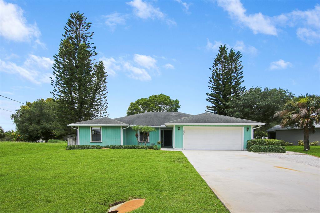 Photo of 5907 Yucca Drive, Fort Pierce, FL 34982 (MLS # R10729756)