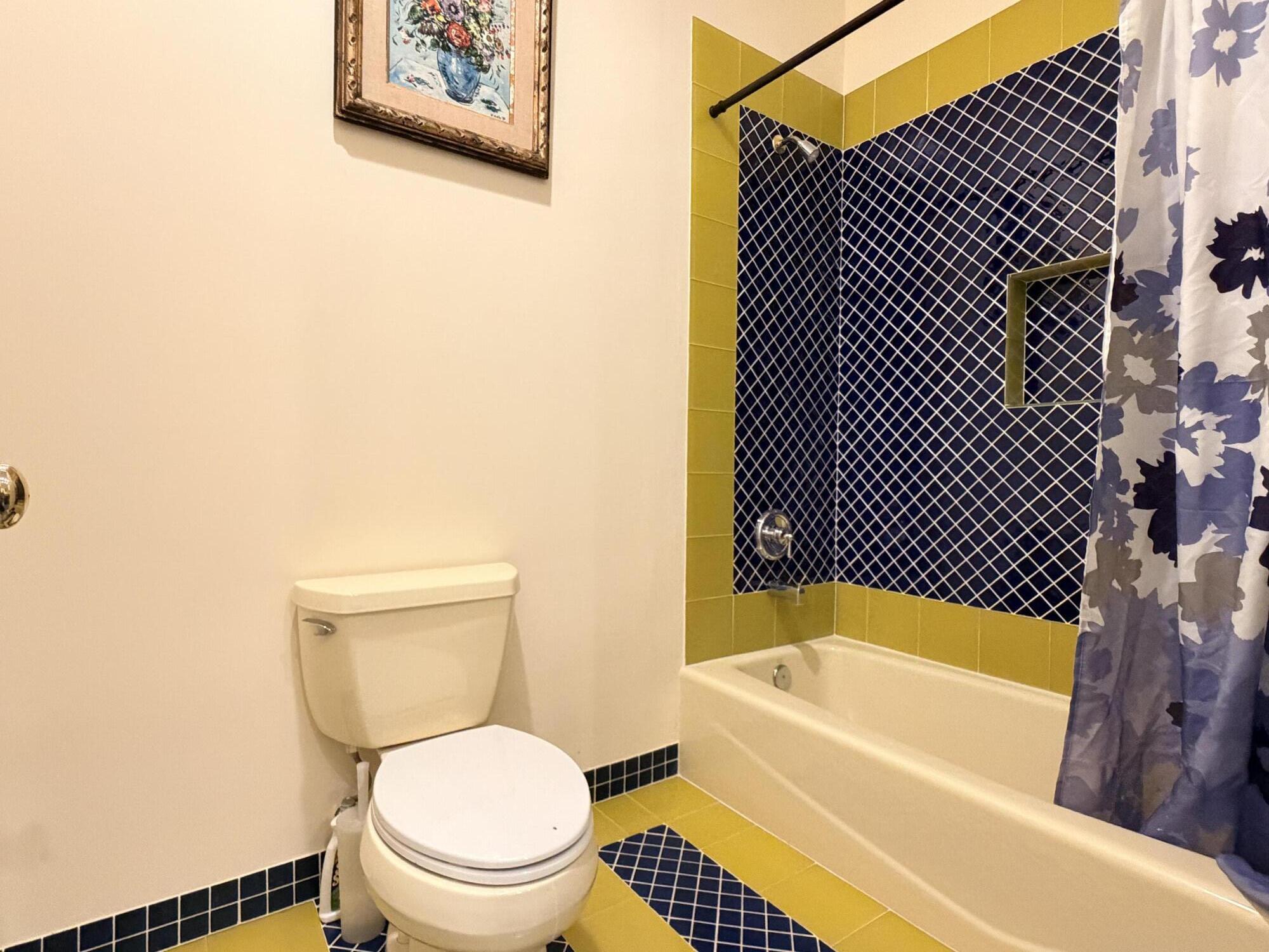 HERON BAY SEVEN & EIGHT - THE COLONY - Residential