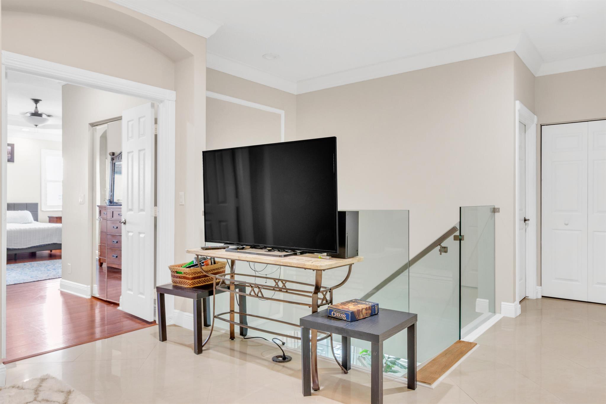 Isola Bella - Residential Lease