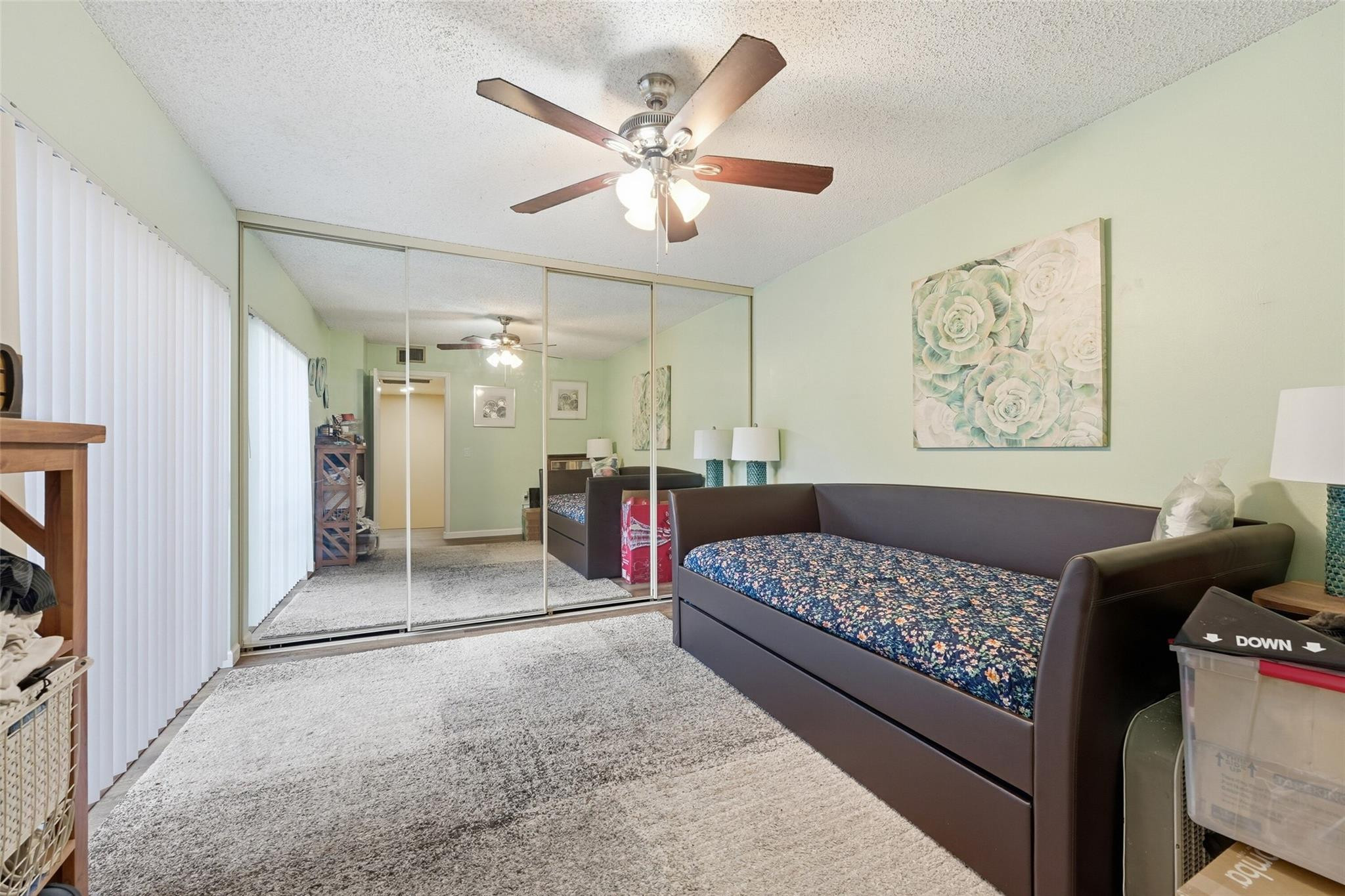 GLENWOOD TWNHS - Residential