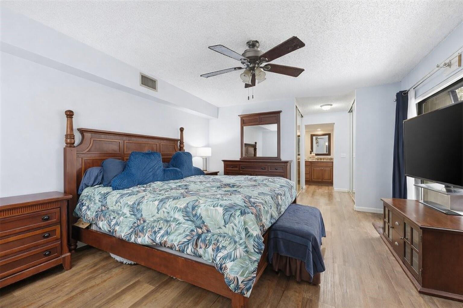 GLENWOOD TWNHS - Residential