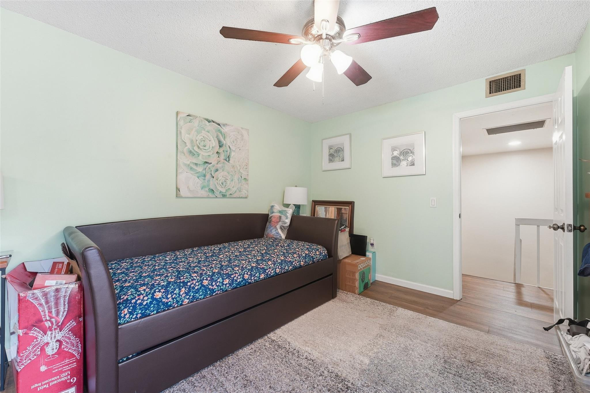 GLENWOOD TWNHS - Residential