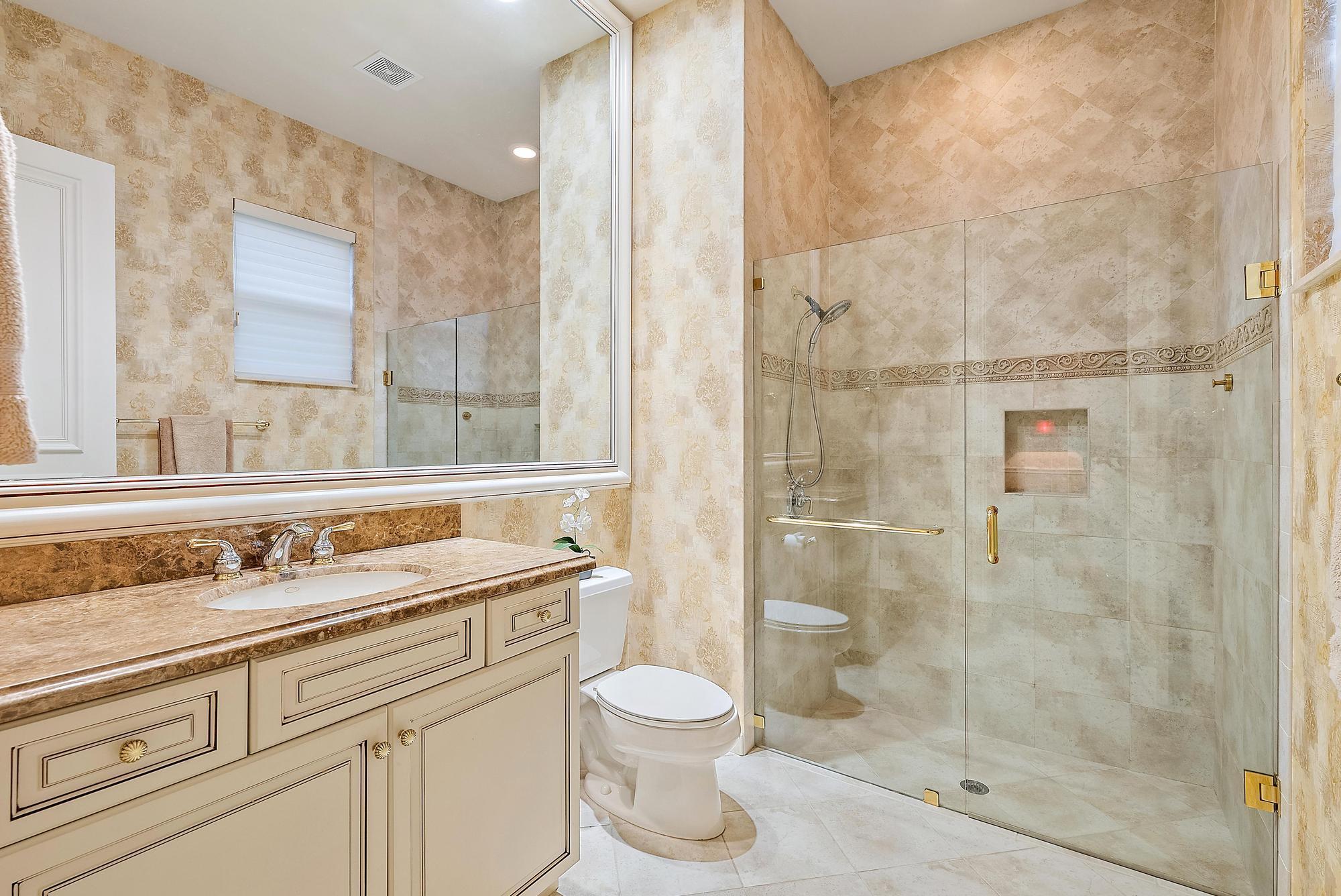 IBIS GOLF AND COUNTRY CLU - Residential