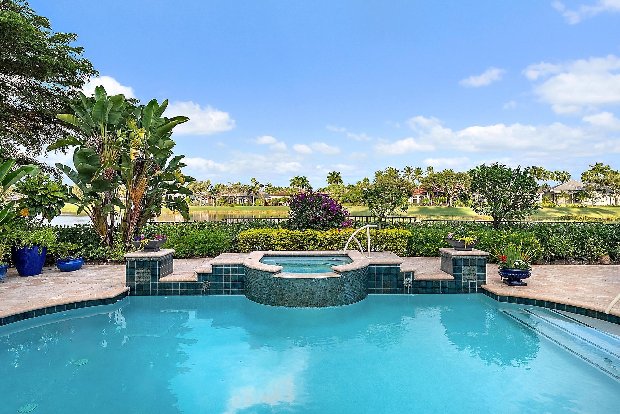 IBIS GOLF AND COUNTRY CLU - Residential