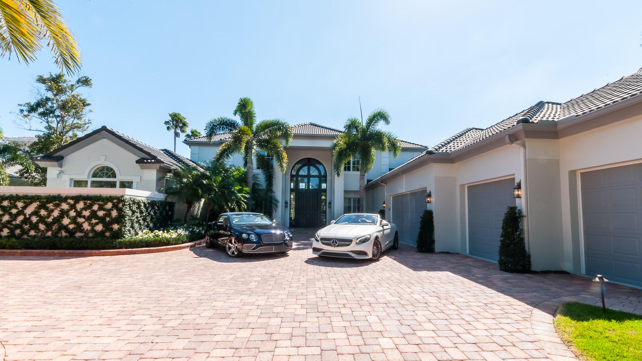 ADMIRALS COVE - Residential