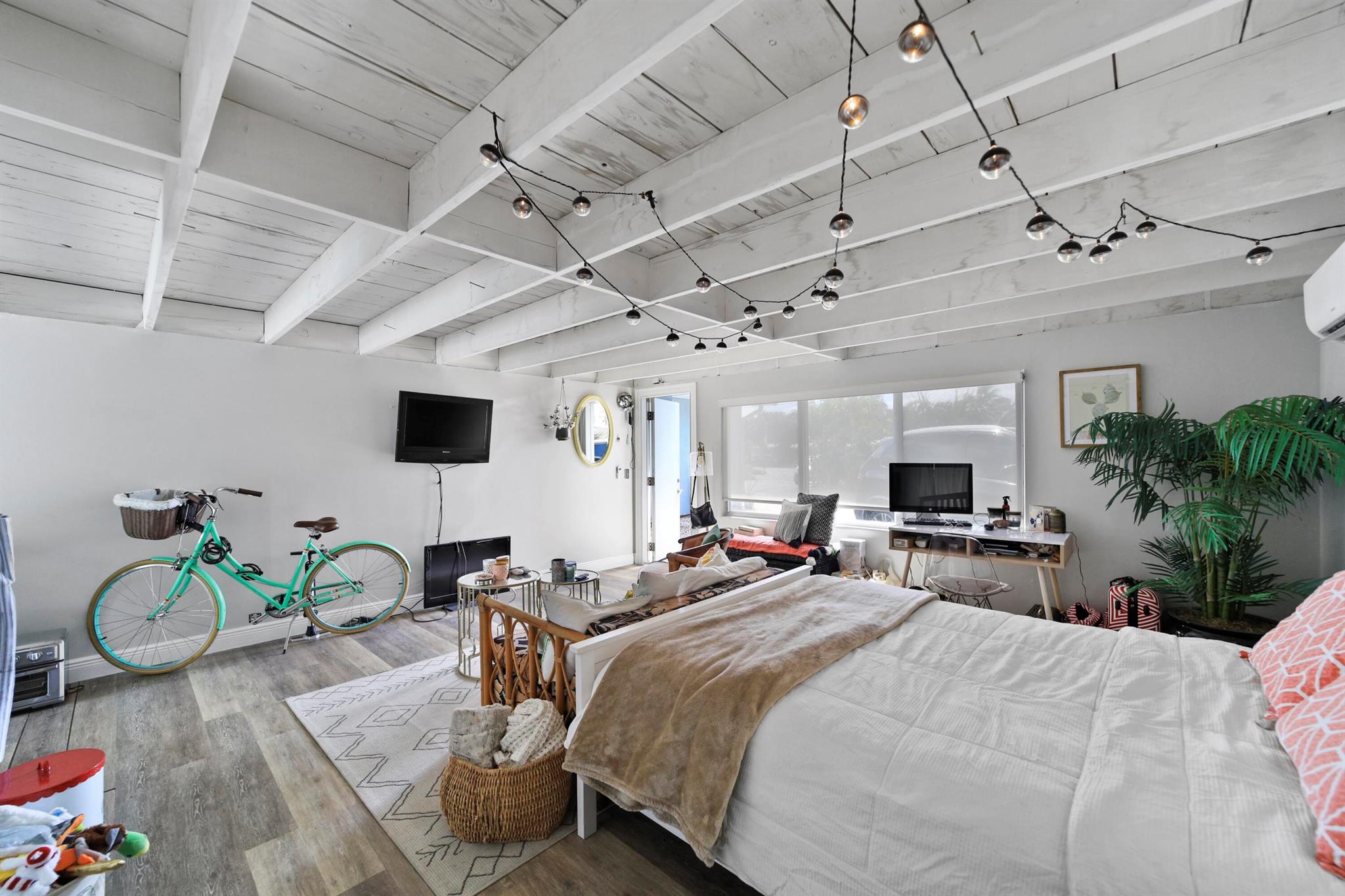 Lighthouse Point Ext - Residential Lease