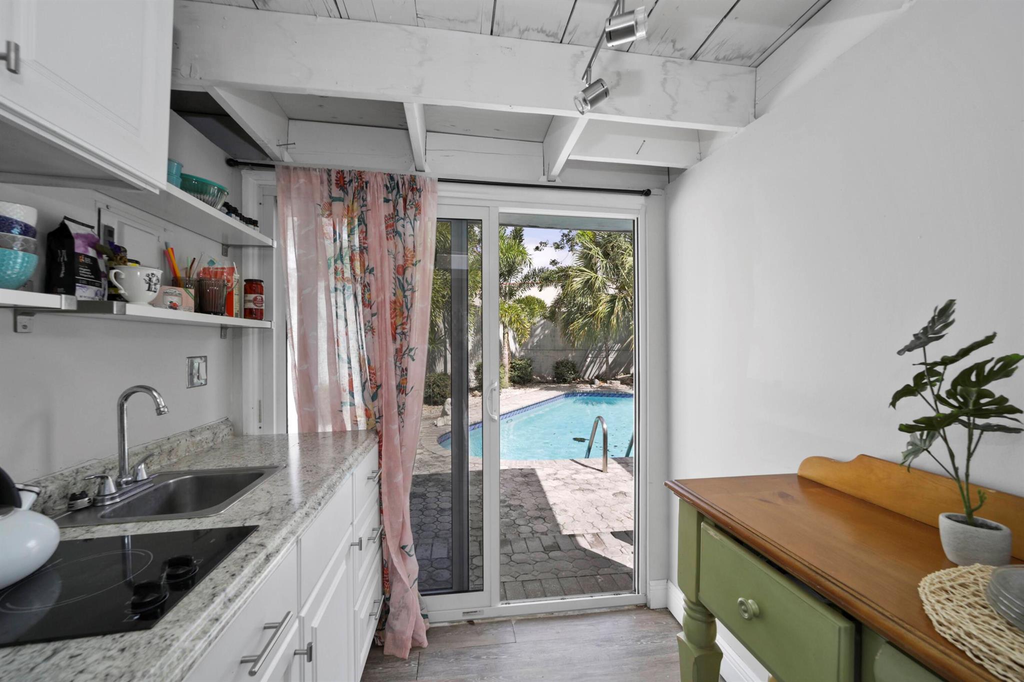 Lighthouse Point Ext - Residential Lease