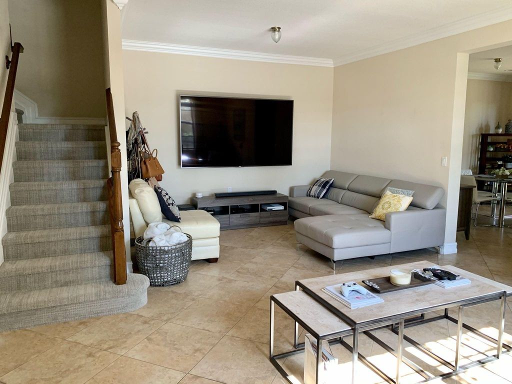 Photo of 128 W Riverwalk Circle, Plantation, FL 33326 (MLS # F10519846)