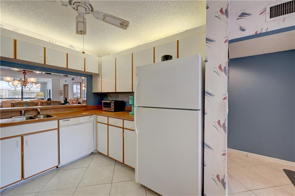CLAIRMONT CONDO B - Residential