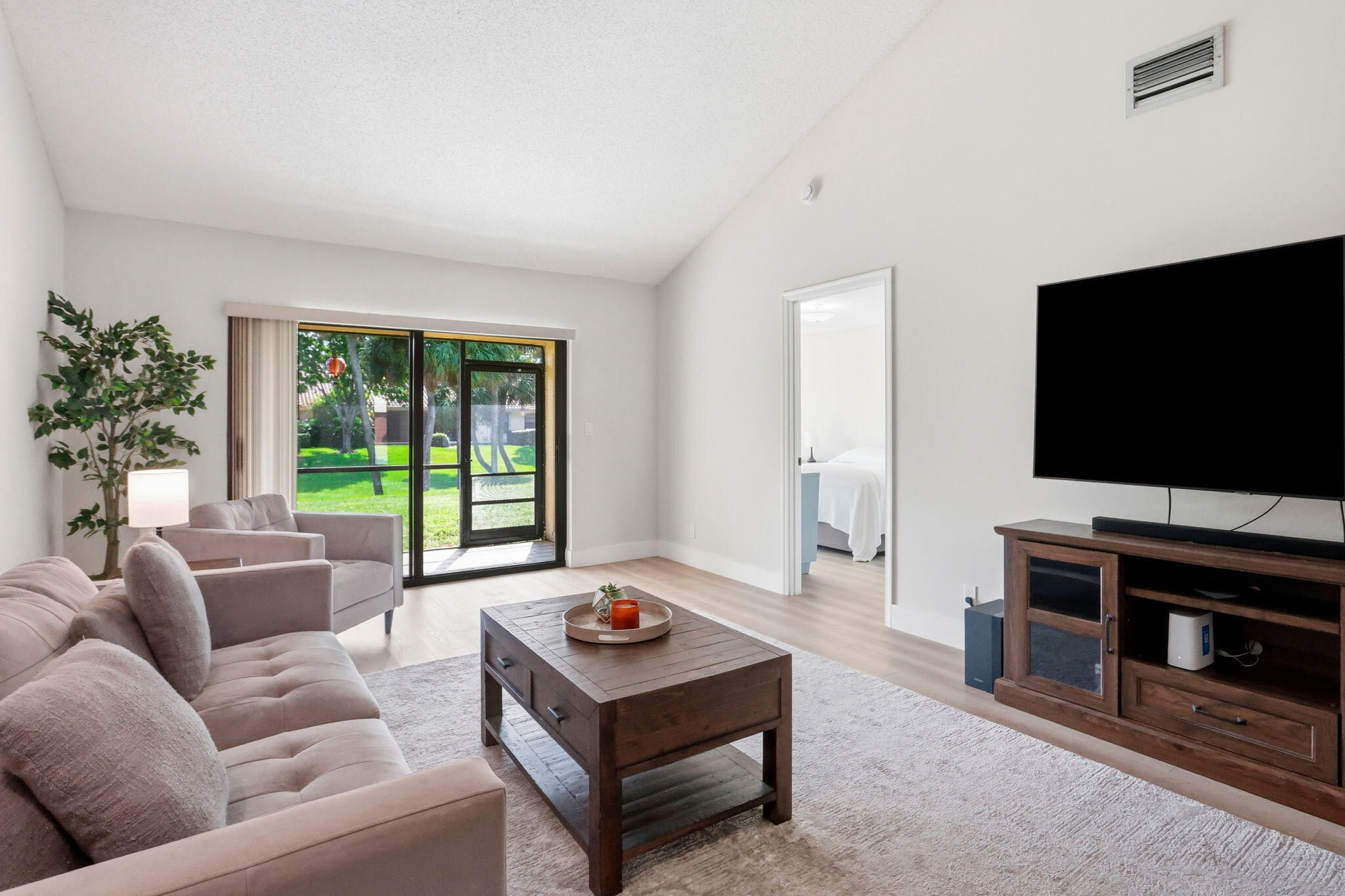 414 Buttonwood Place
