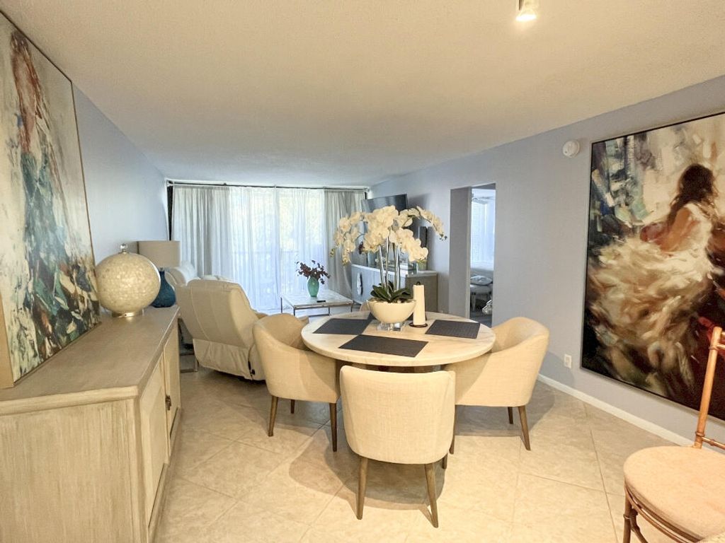 Photo of 1 Royal Palm Way #3050, Boca Raton, FL 33432 (MLS # R11164787)