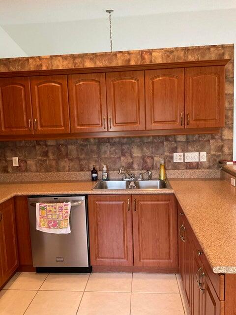 PORT ST LUCIE SECTION 12 - Residential Lease