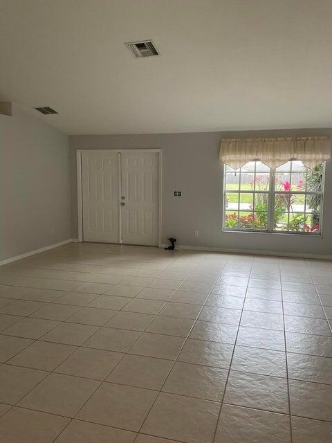 PORT ST LUCIE SECTION 12 - Residential Lease