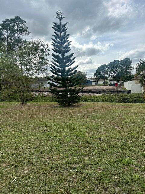 PORT ST LUCIE SECTION 12 - Residential Lease