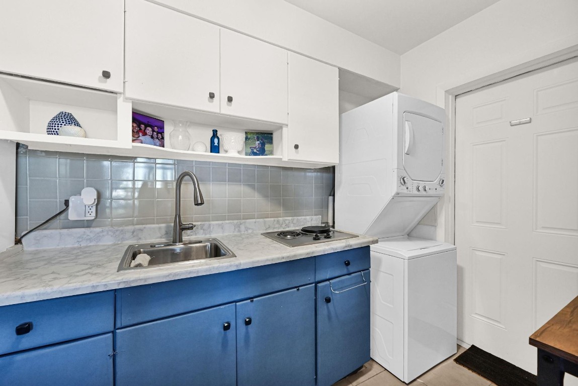 Hillbrook 30-4 B - Residential Lease