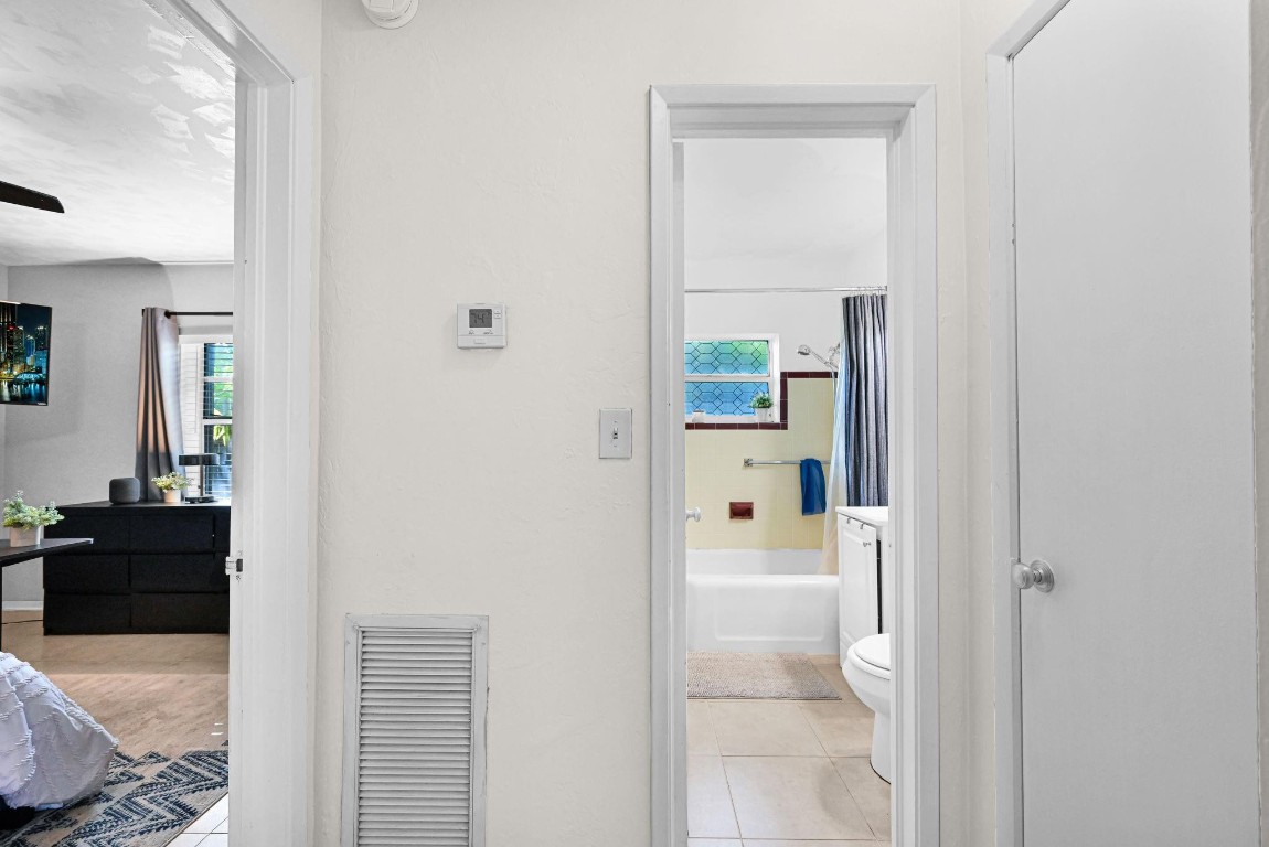 Hillbrook 30-4 B - Residential Lease