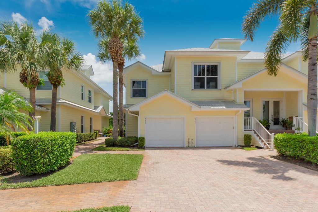 Photo of 3407 SW Sawgrass Villas Drive #11-A, Palm City, FL 34990 (MLS # R10941656)