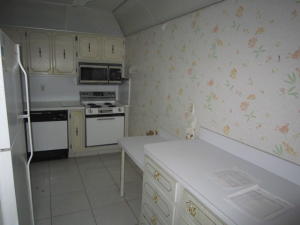 LIMETREE CONDO - Residential