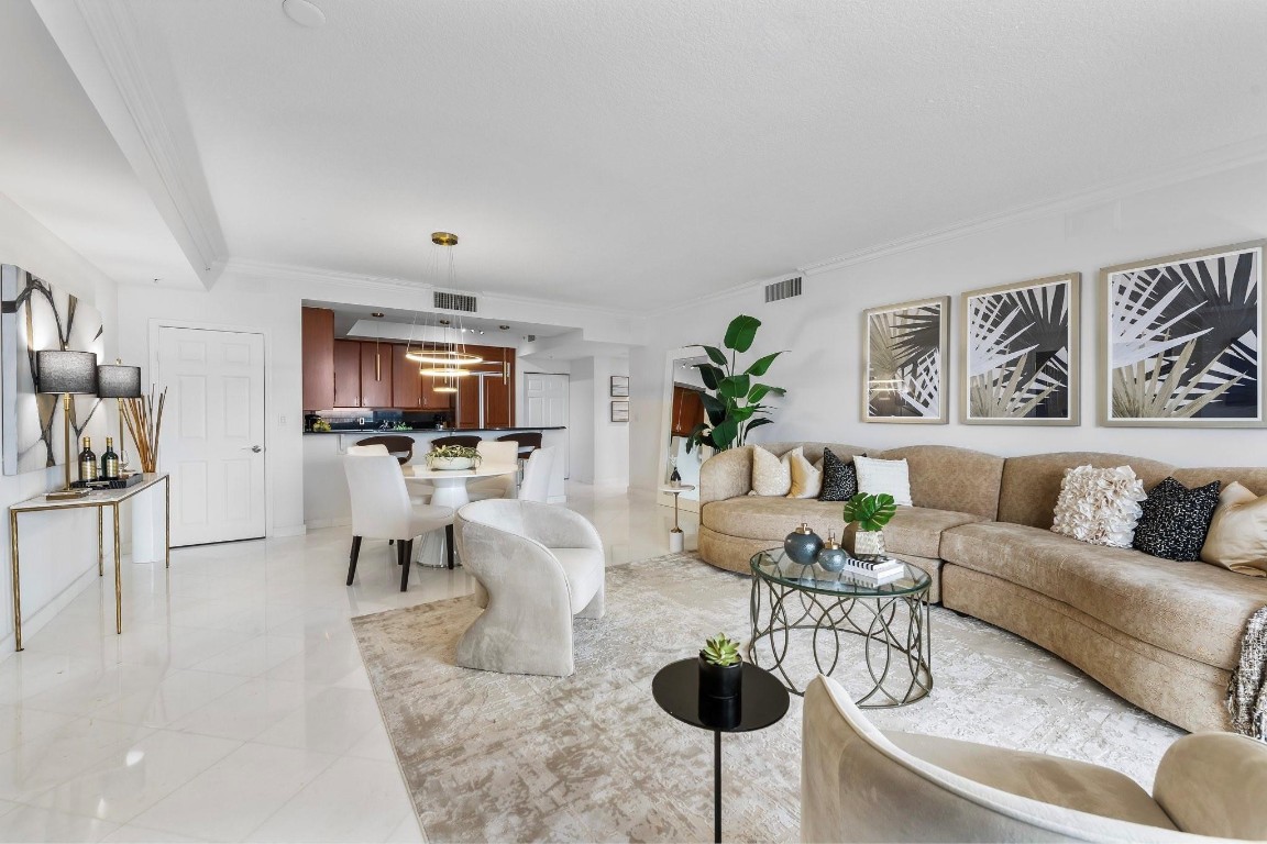 JACKSON TOWER LAS OLAS - Residential