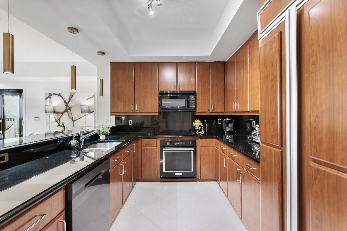 JACKSON TOWER LAS OLAS - Residential