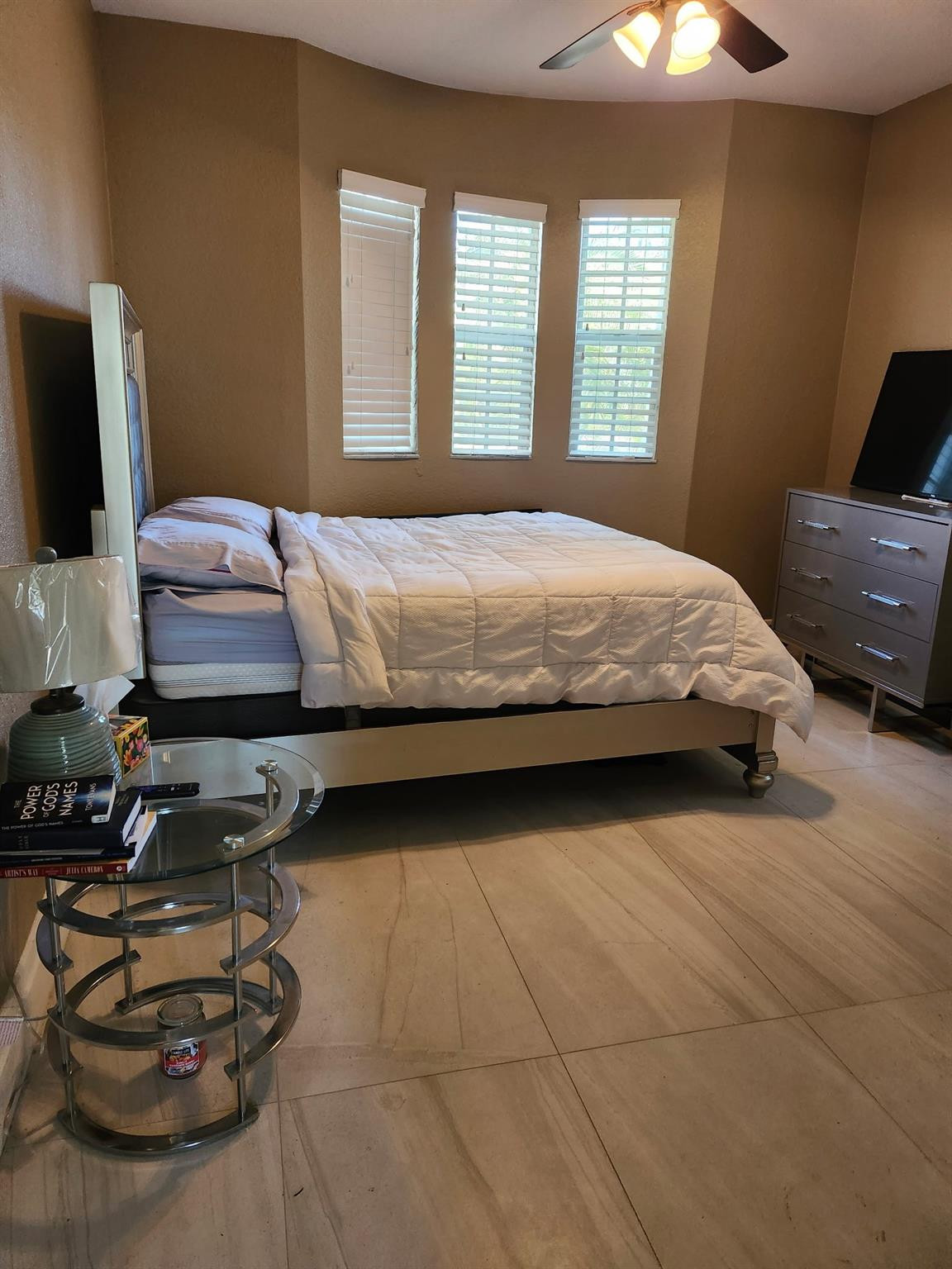 Colony Court 137-23 B - Residential