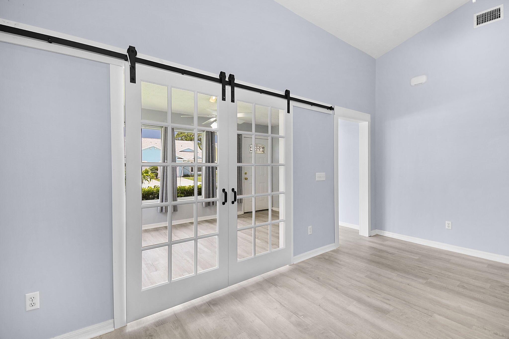 NO NEED TO WORRY ABOUT YOUR ROOF HERE - IT IS COVERED BY THE HOA, along with most exterior maintenance! This 2/2/1 gem is looking for a new owner! Brand new SS kitchen appliances just delivered! Light, bright, spacious with spectacular volume ceilings! The community offers pool, restaurant, golf, and quick access to major routes!