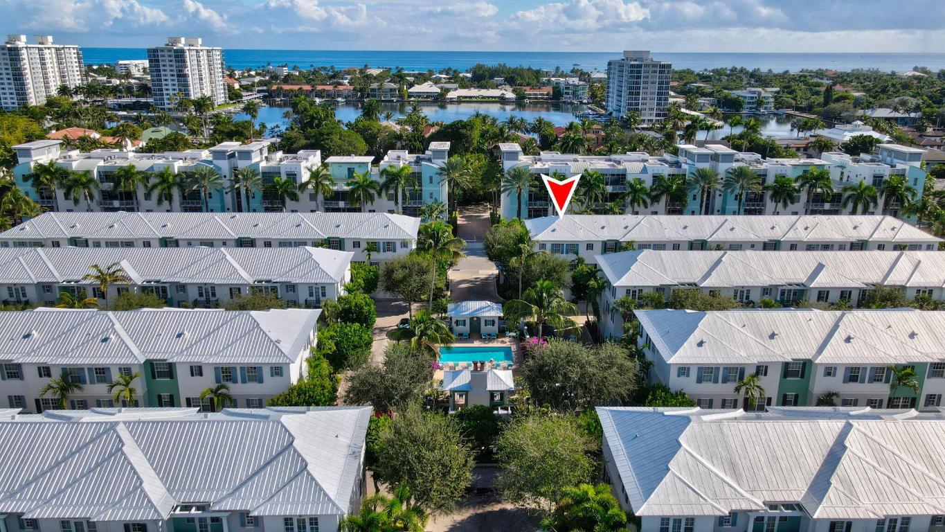 MALLORY SQUARE - Residential
