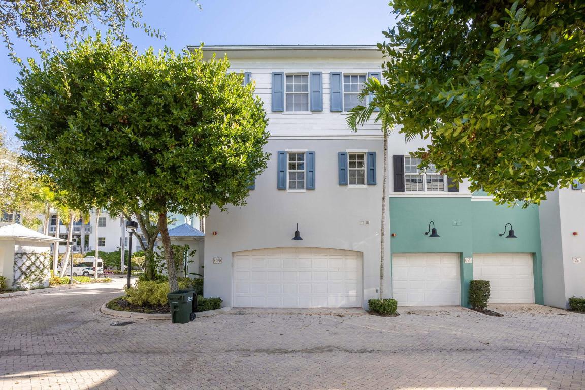 MALLORY SQUARE - Residential