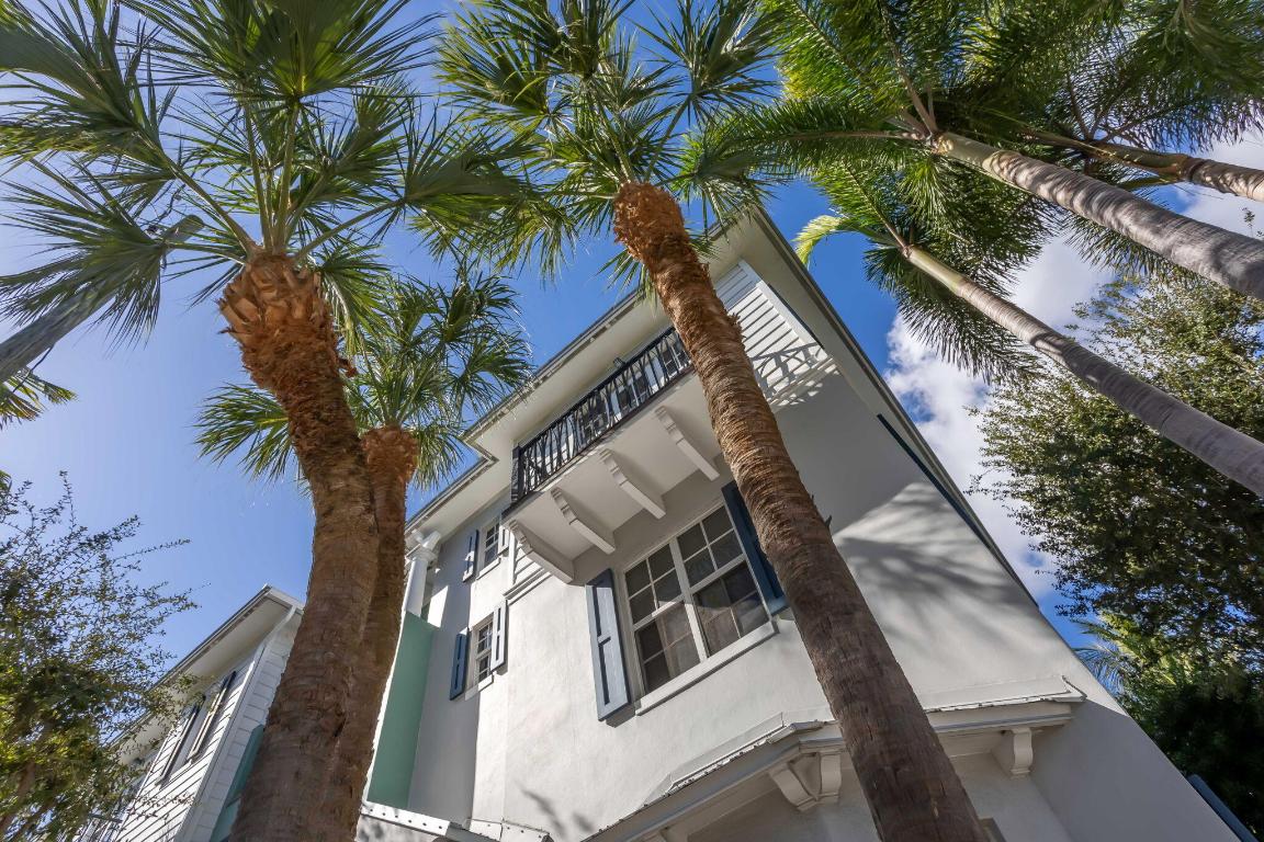 MALLORY SQUARE - Residential