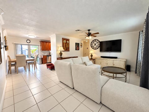 Tiny photo for 15 SW 13th Court, Deerfield Beach, FL 33441 (MLS # B26083808)