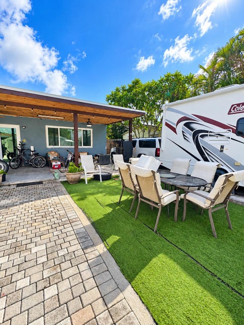 Tiny photo for 15 SW 13th Court, Deerfield Beach, FL 33441 (MLS # B26083808)