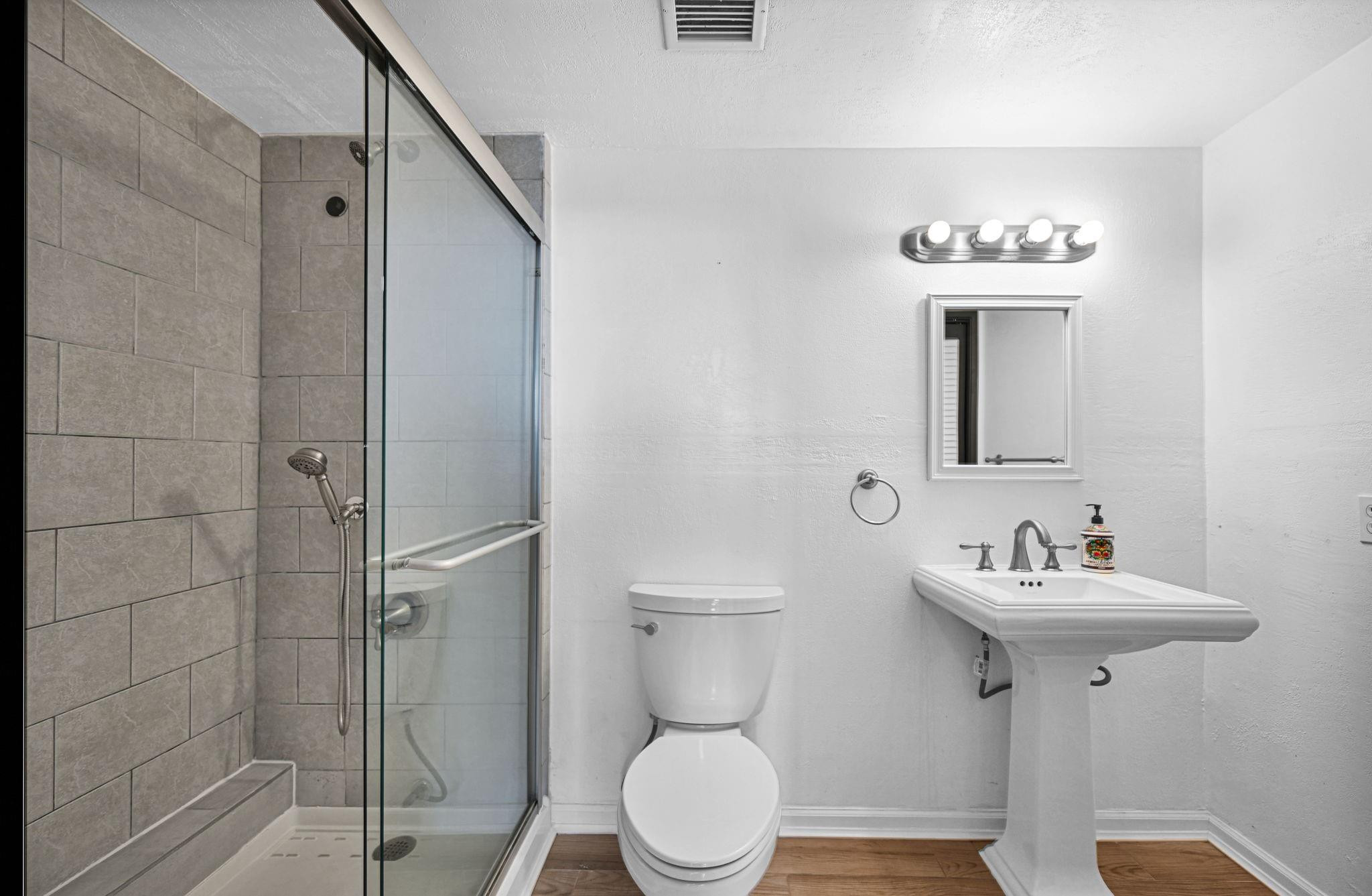 Hillcrest East 21 - Residential