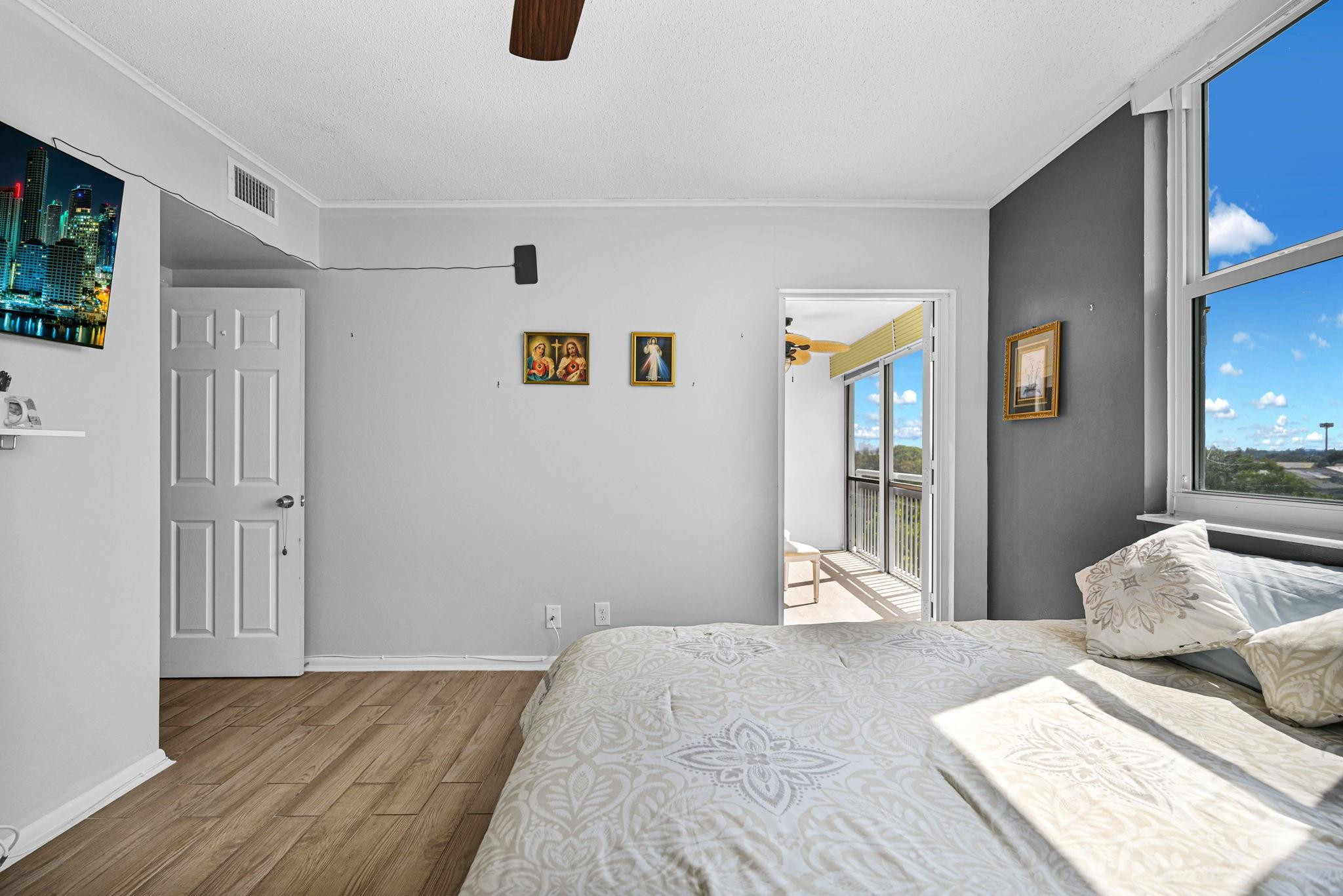 Hillcrest East 21 - Residential