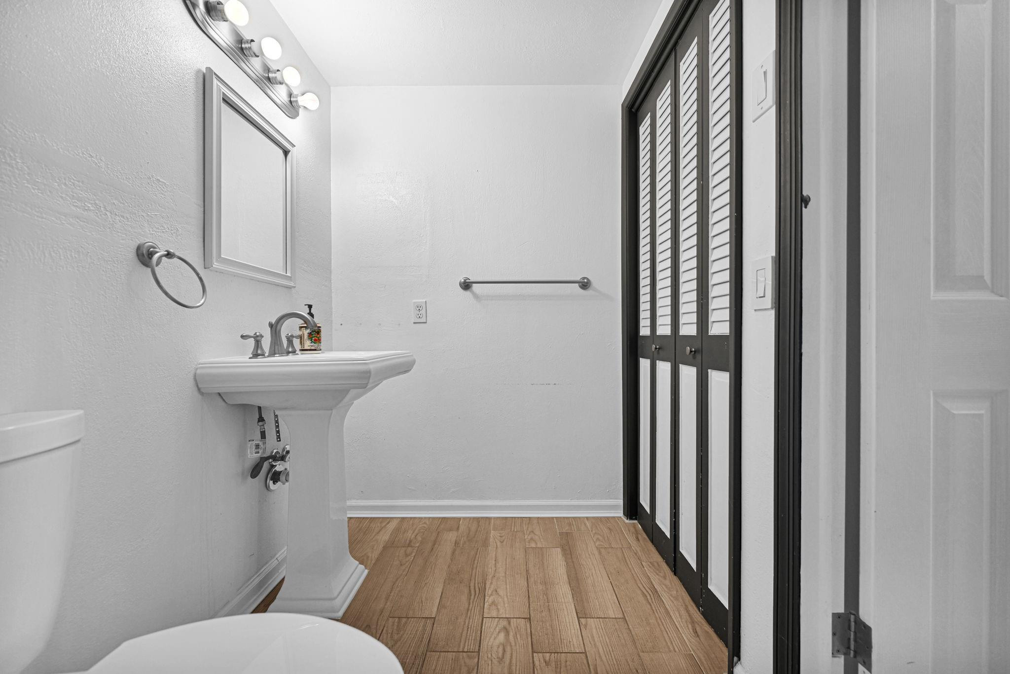 Hillcrest East 21 - Residential