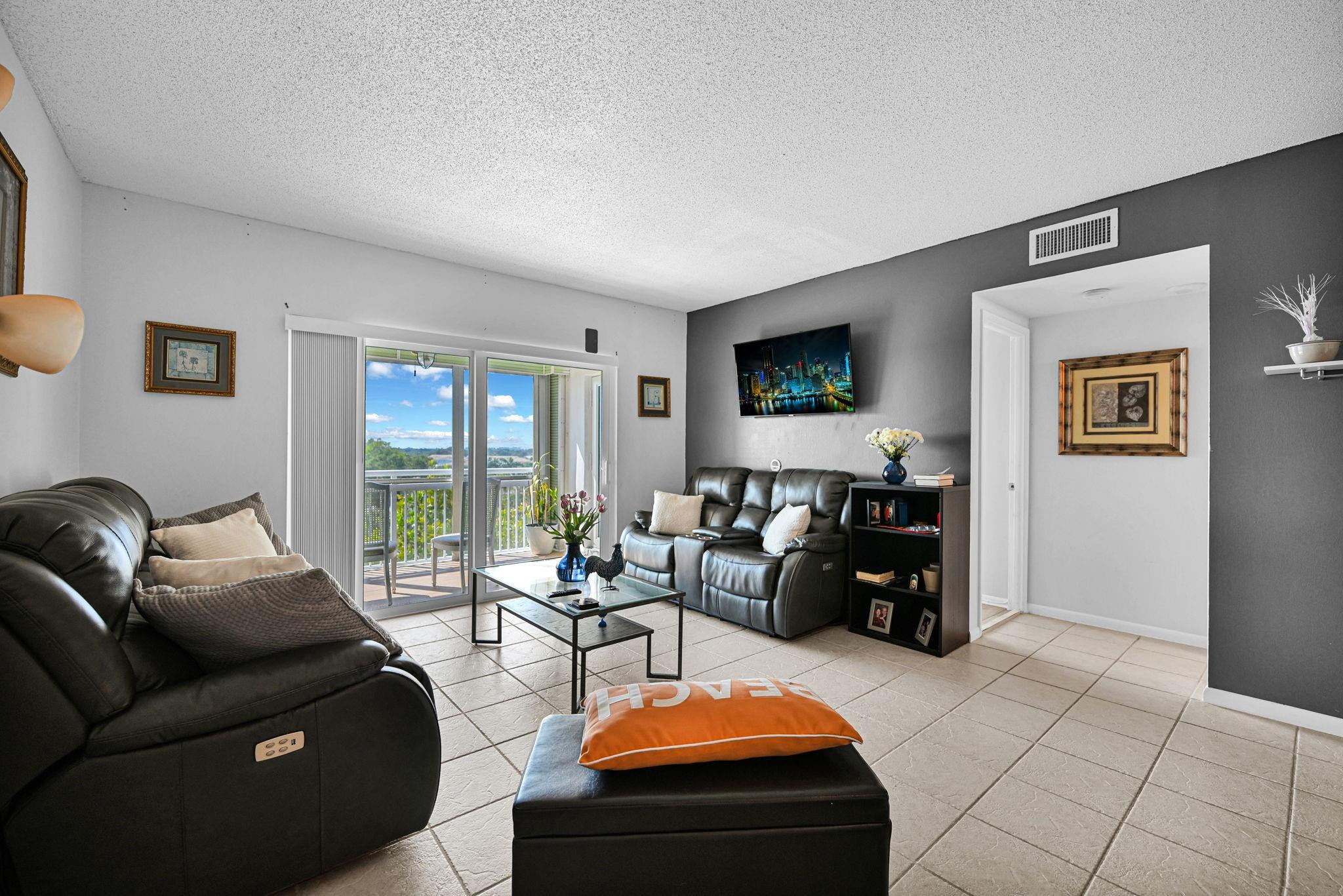 Hillcrest East 21 - Residential