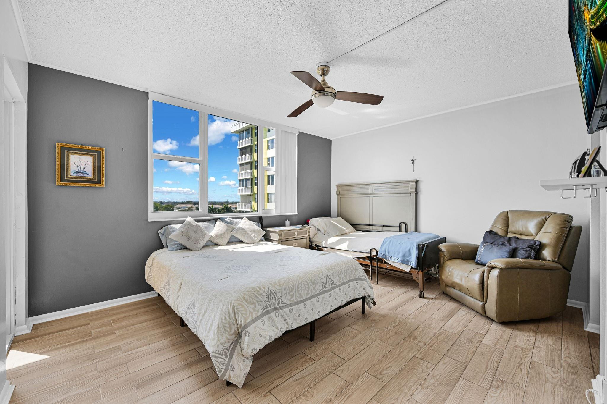 Hillcrest East 21 - Residential