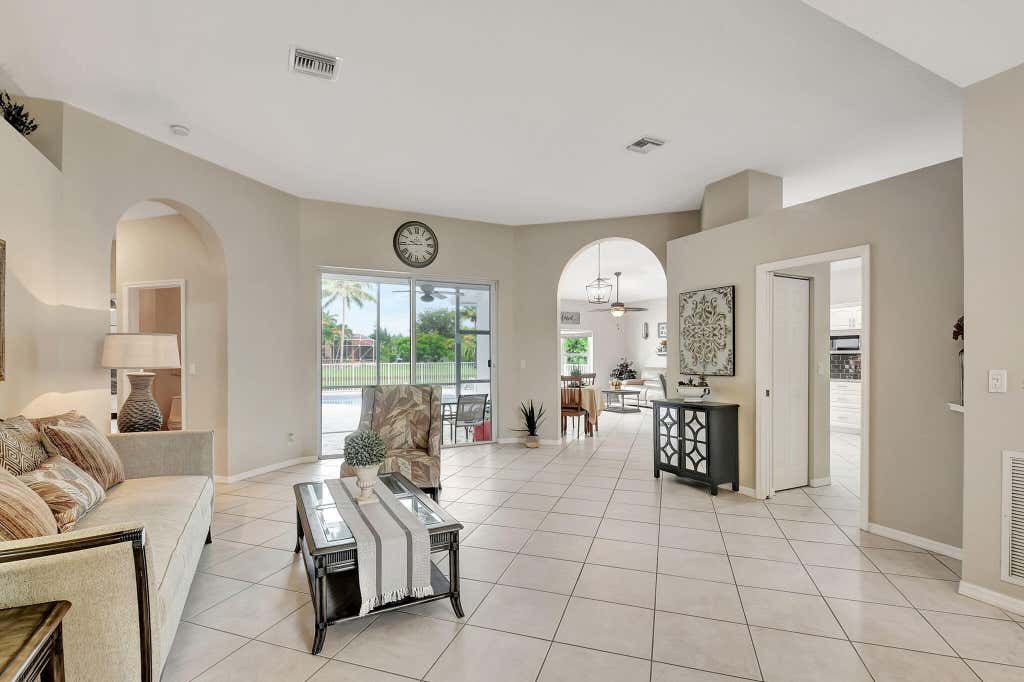 Photo of 11723 WATERBEND Court, Wellington, FL 33414 (MLS # B26062090)