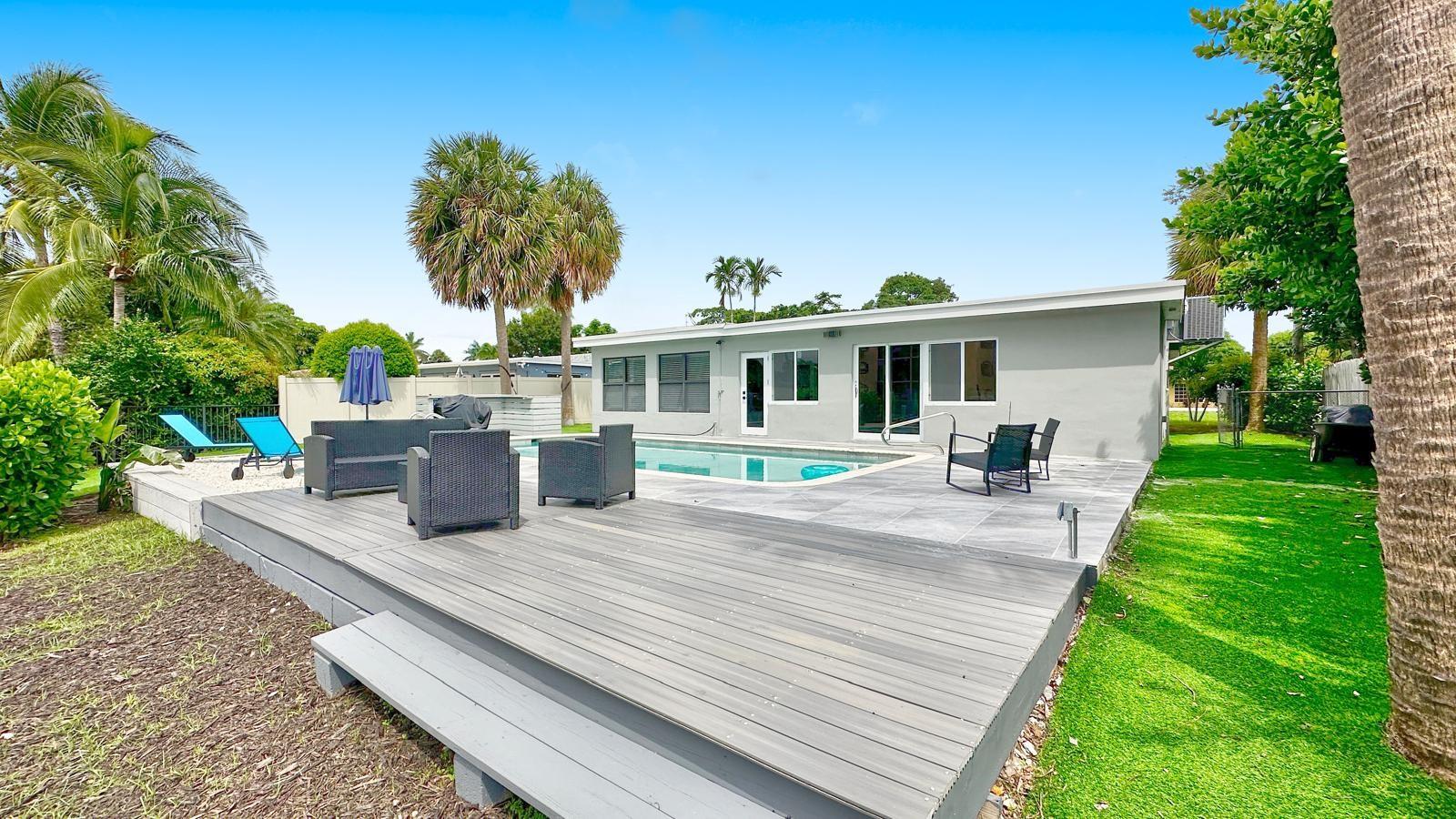 MEADOWBROOK - Residential