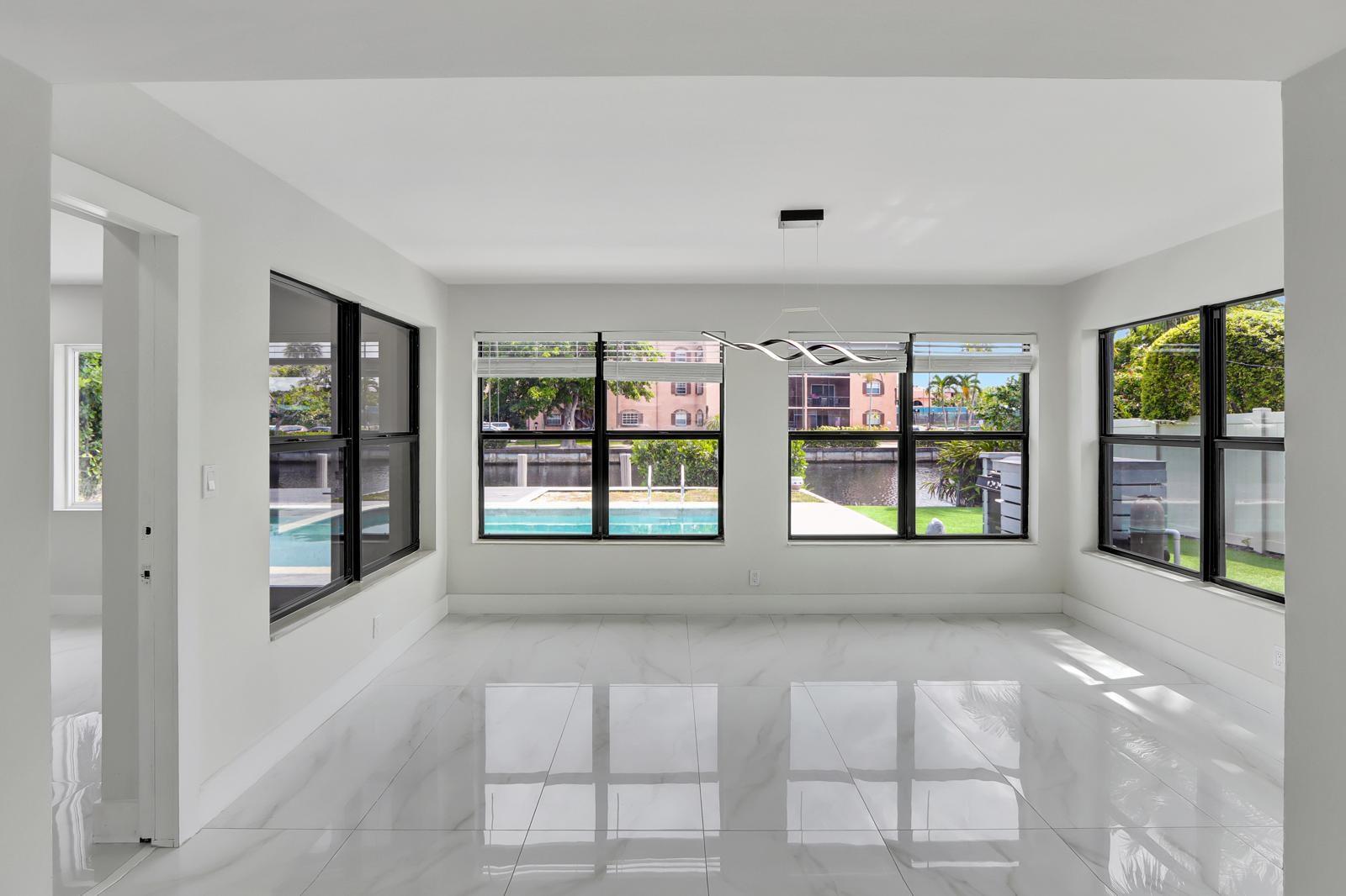 MEADOWBROOK - Residential
