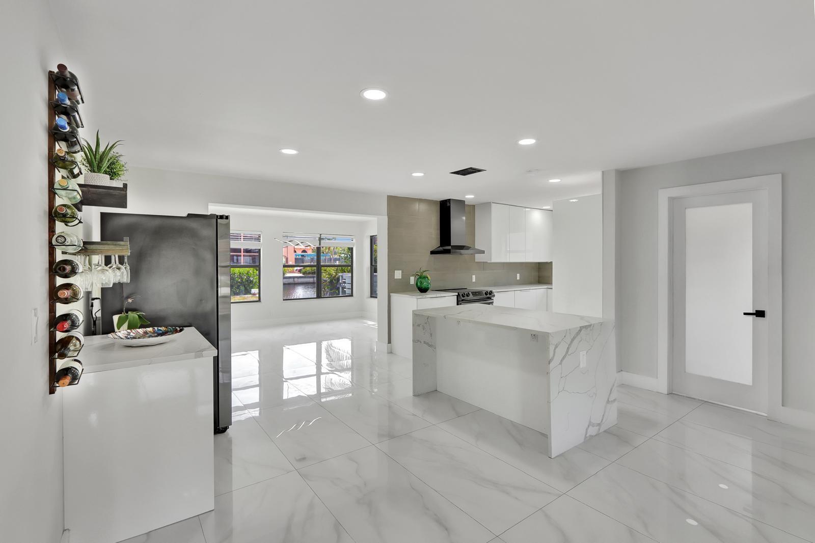 MEADOWBROOK - Residential