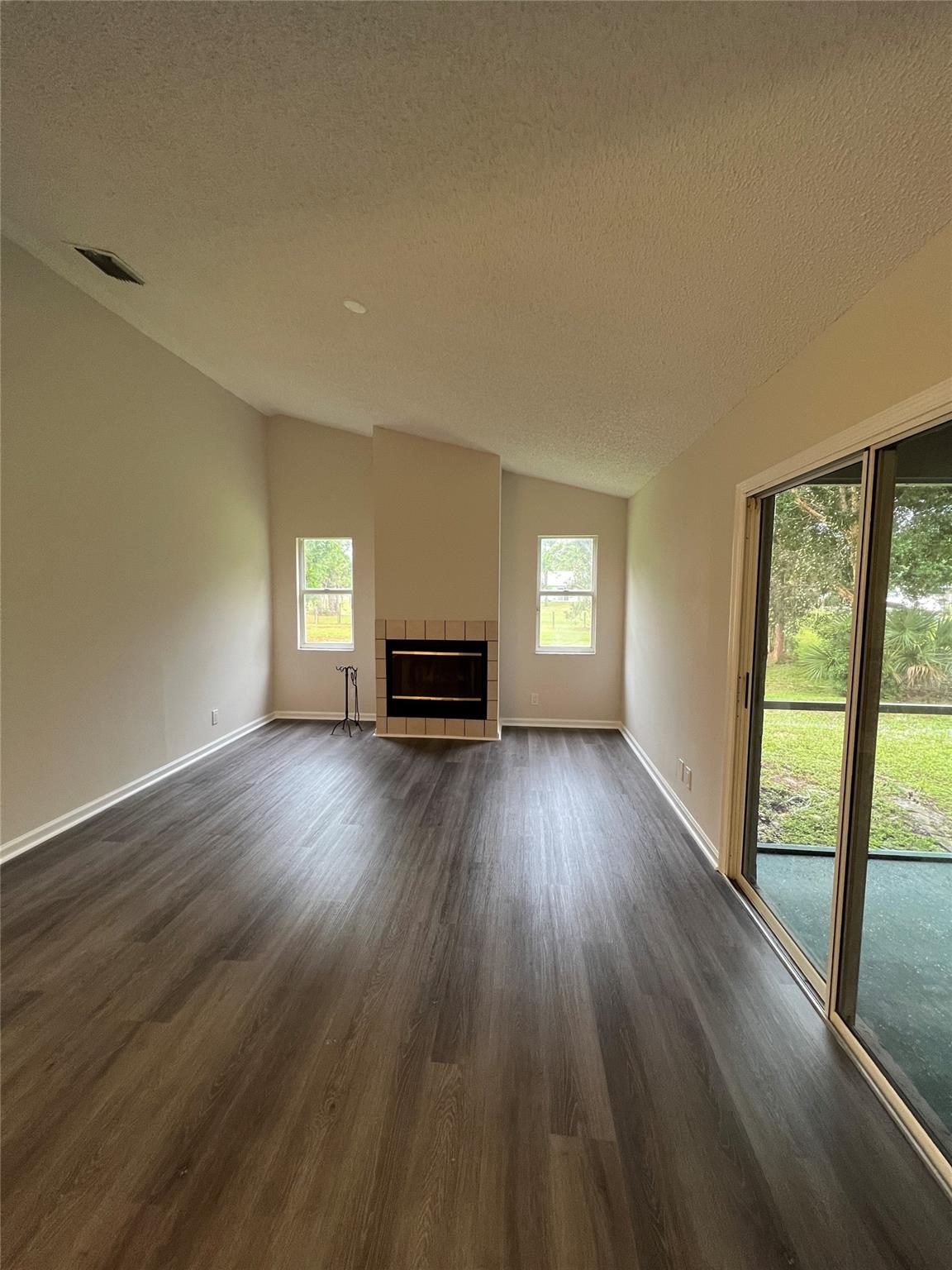 Acreage & Unrec - Residential