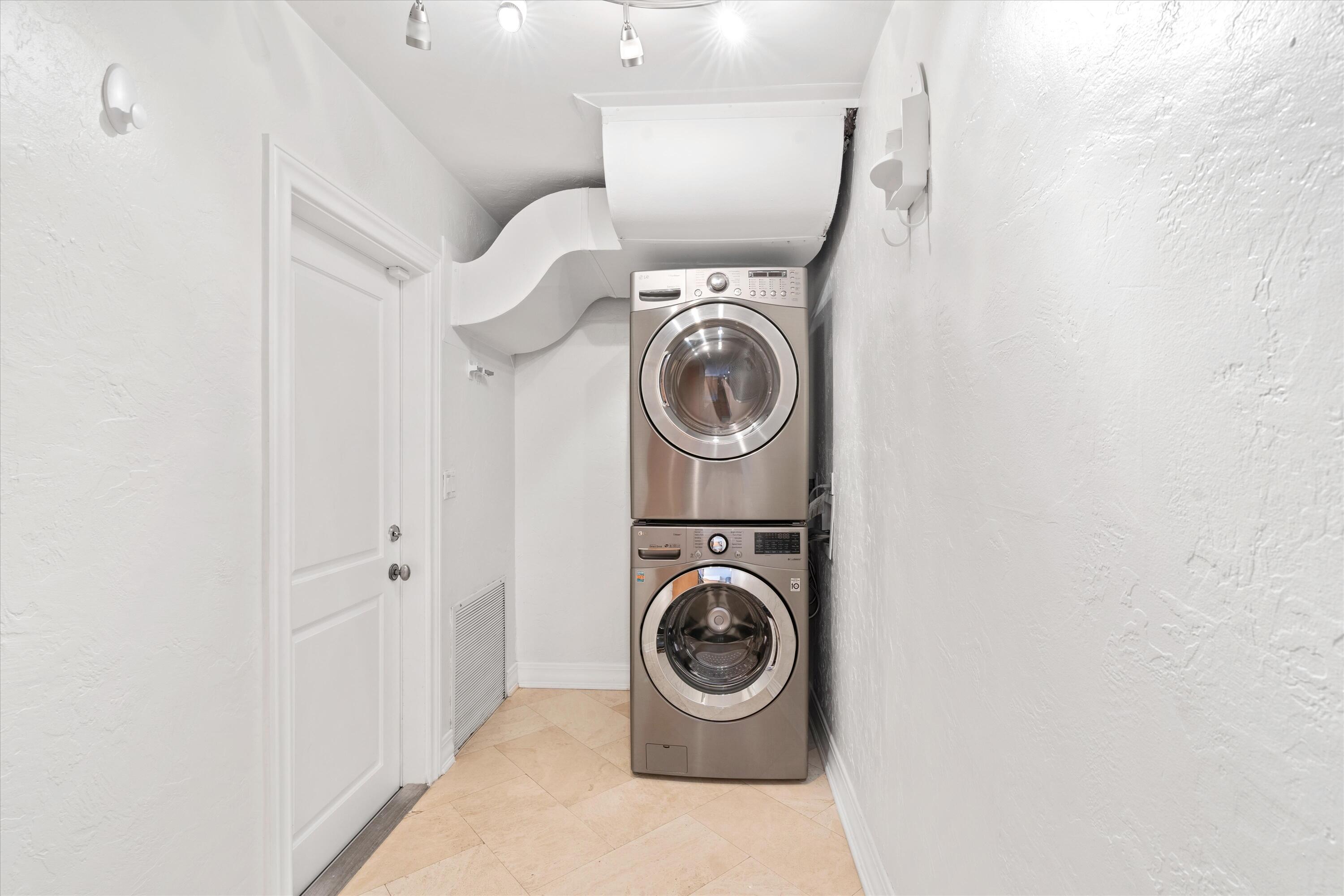 BEACH WAY HEIGHTS UNIT - Residential Lease