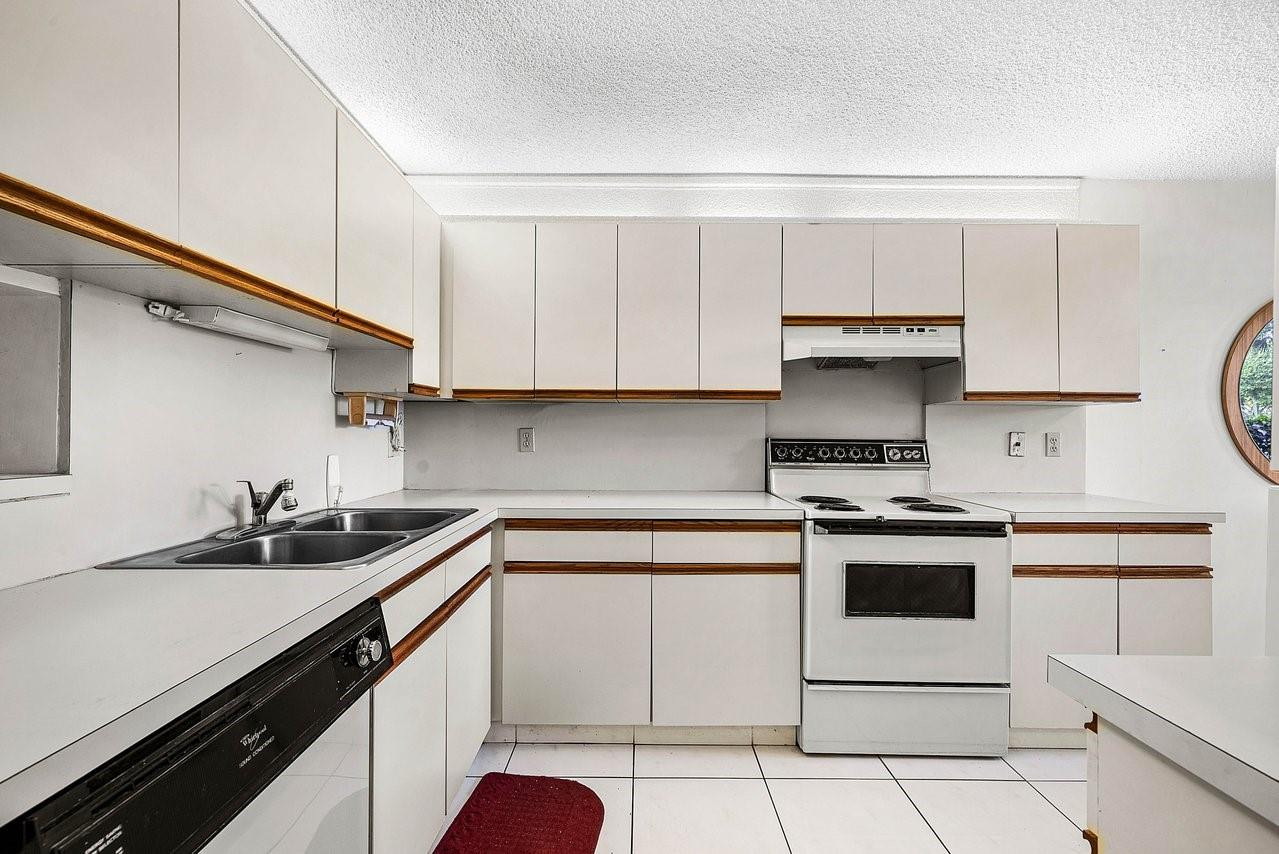 BANYAN SPRINGS - Residential