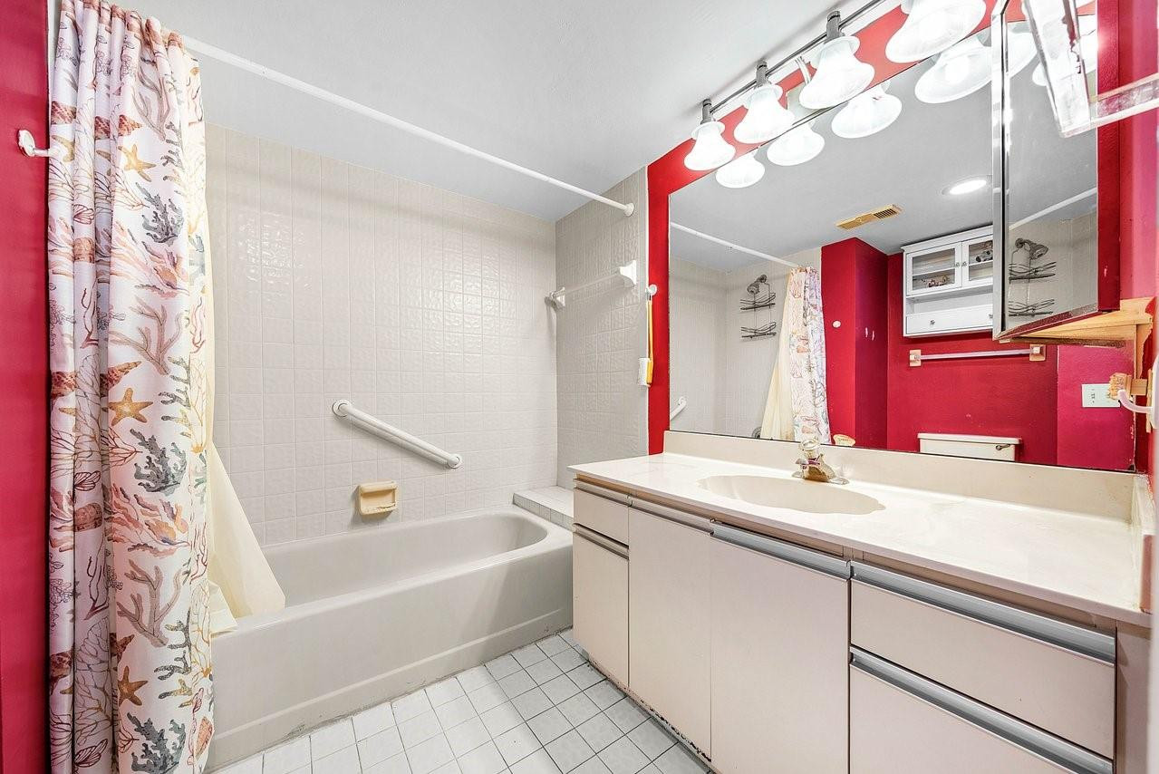 BANYAN SPRINGS - Residential