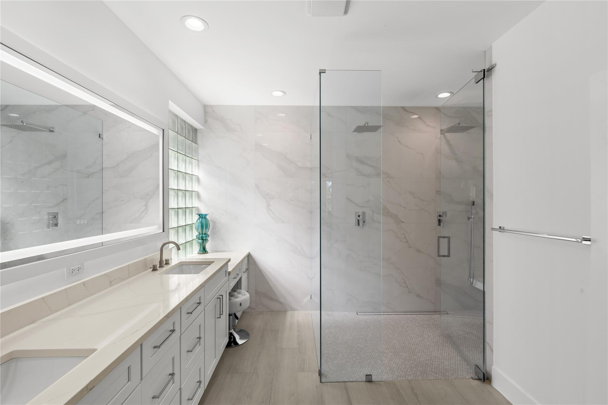 Valencia Lakes 02 - Residential