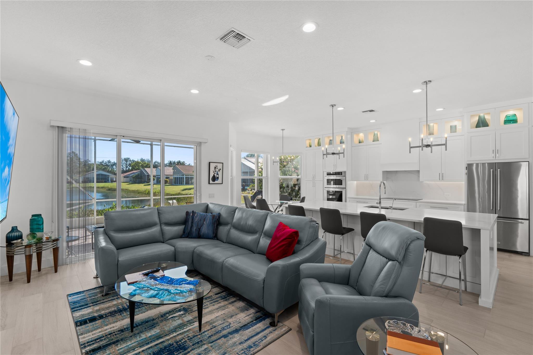 Valencia Lakes 02 - Residential