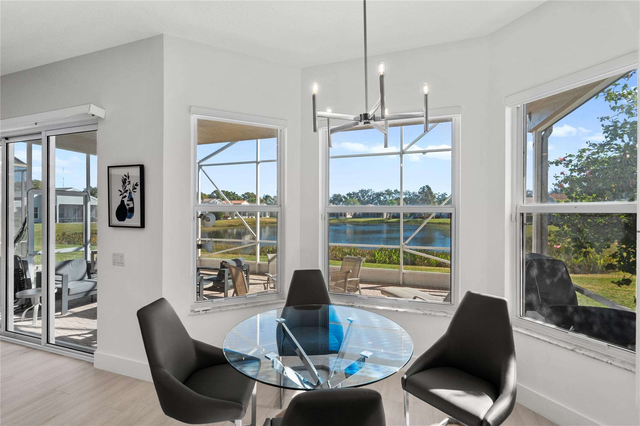 Valencia Lakes 02 - Residential